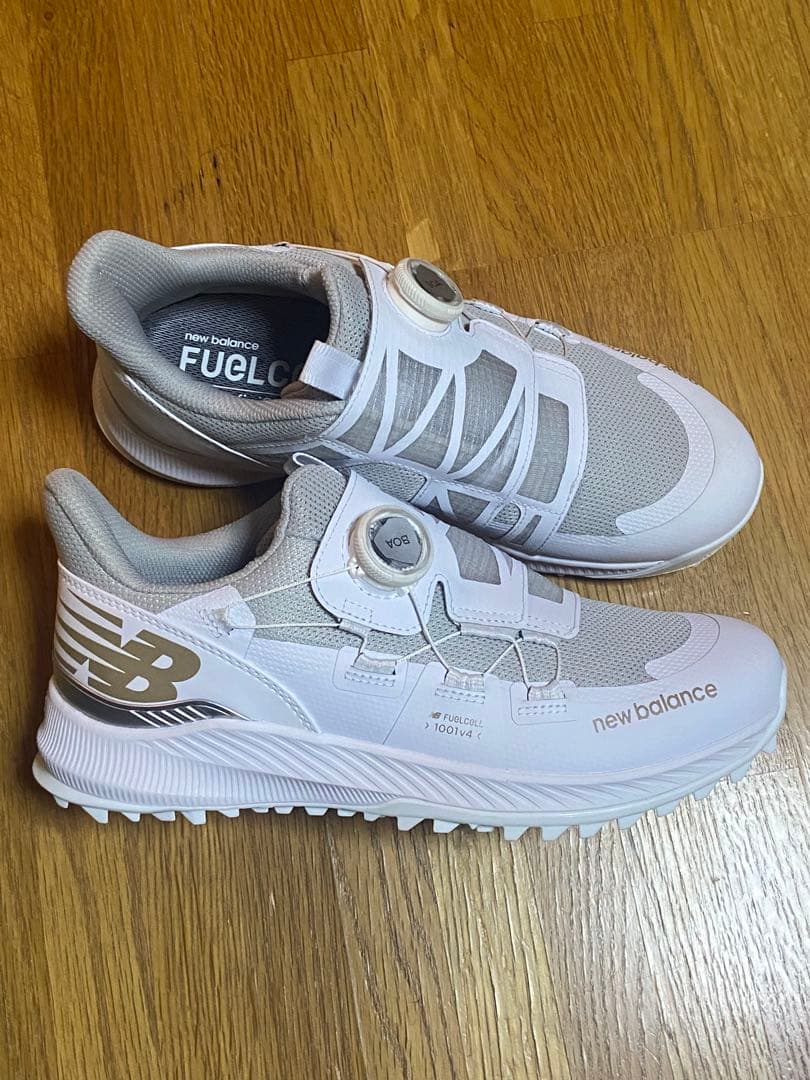 New Balance FuelCell ゴルフシューズ　24.0