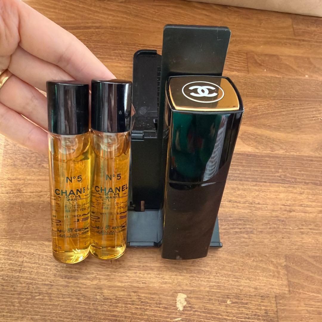シャネル　パーススプレイ
