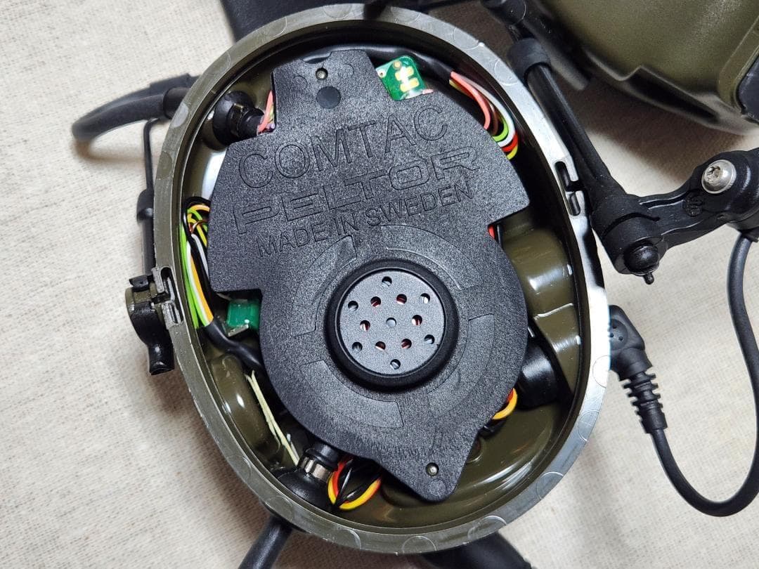 新品】3m Peltor COMTAC xpi 実物 ヘッドセット - メルカリ