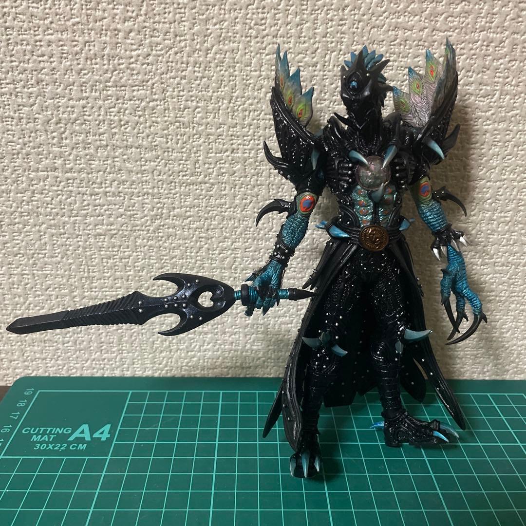 【希少品】フィギュア王誌上限定ピーコックアンデッド⭐︎早い者勝ち！