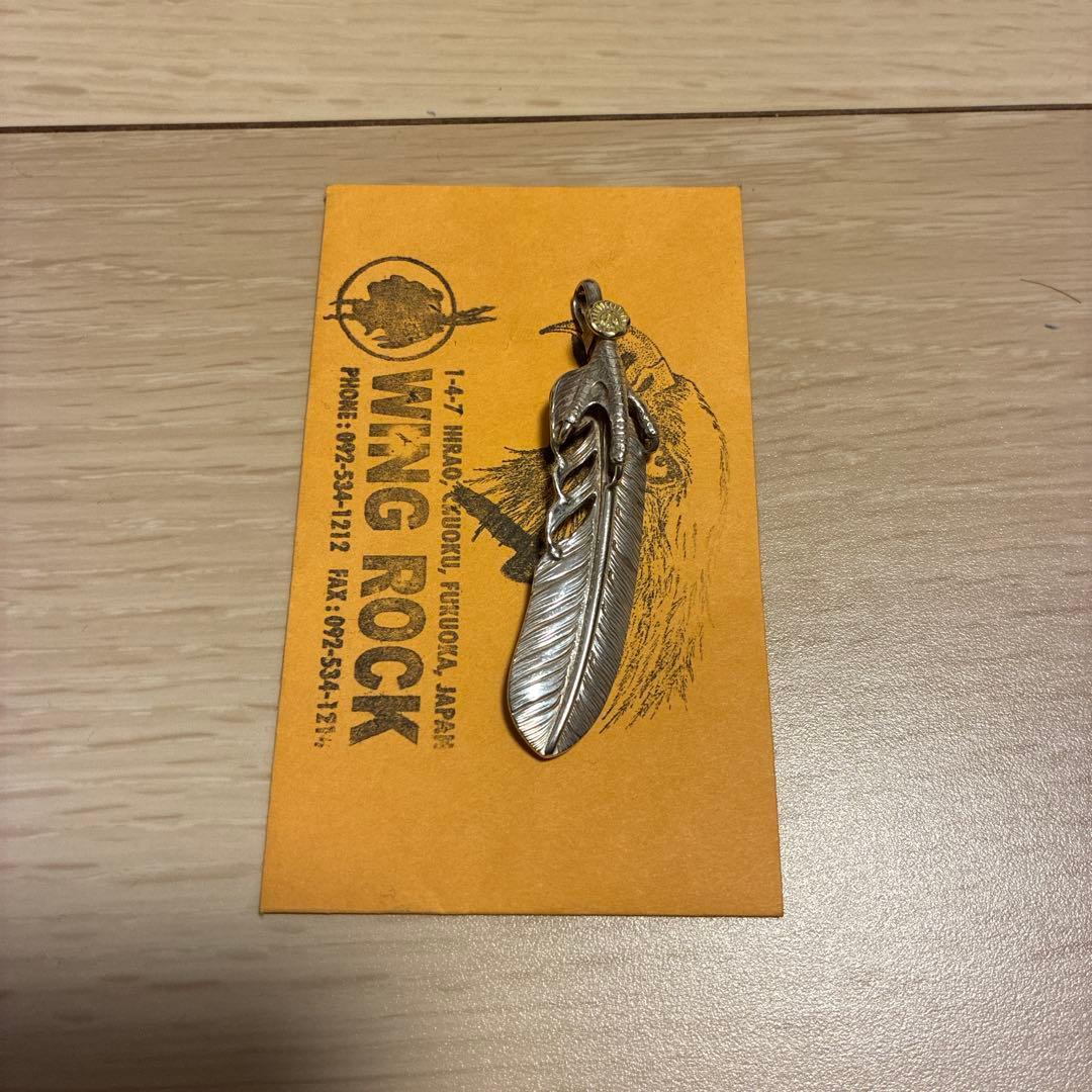 ウイングロック k18メタル付き銀爪フェザー チェーン付 - メルカリ