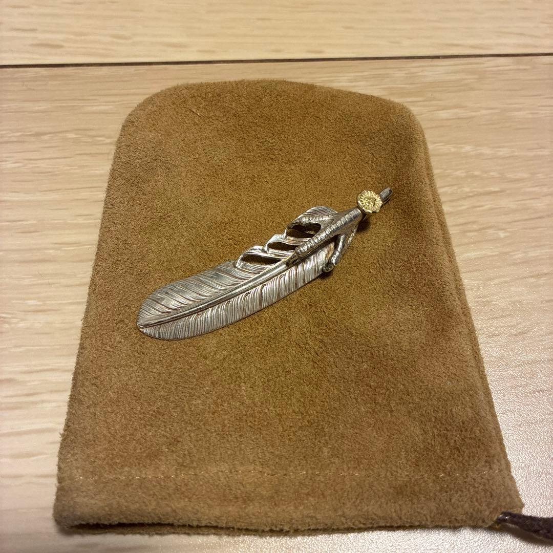 ウイングロック k18メタル付き銀爪フェザー チェーン付 - メルカリ