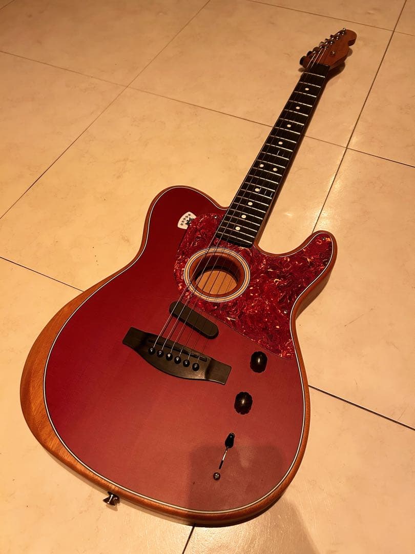 希少カラー Fender 常田大希 アコスタソニック レッド - メルカリ