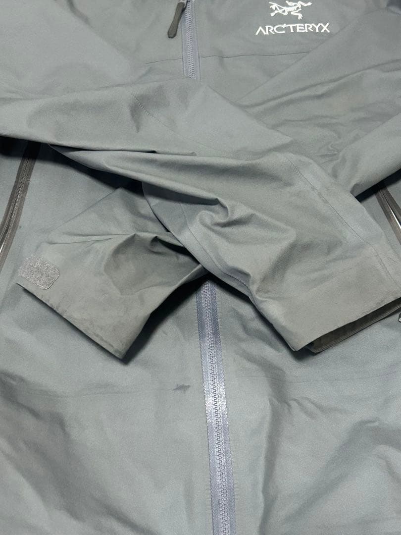 ハギ様専用 ARC'TERYX マウンテンパーカー XS グレー BETA LT - メルカリ