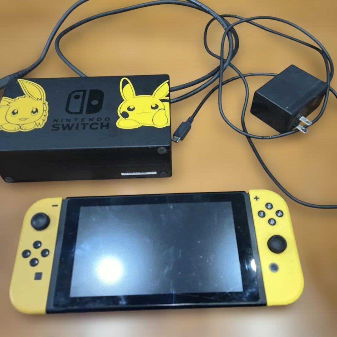 Nintendo Switch ピカチュウ・イーブイ版　本体