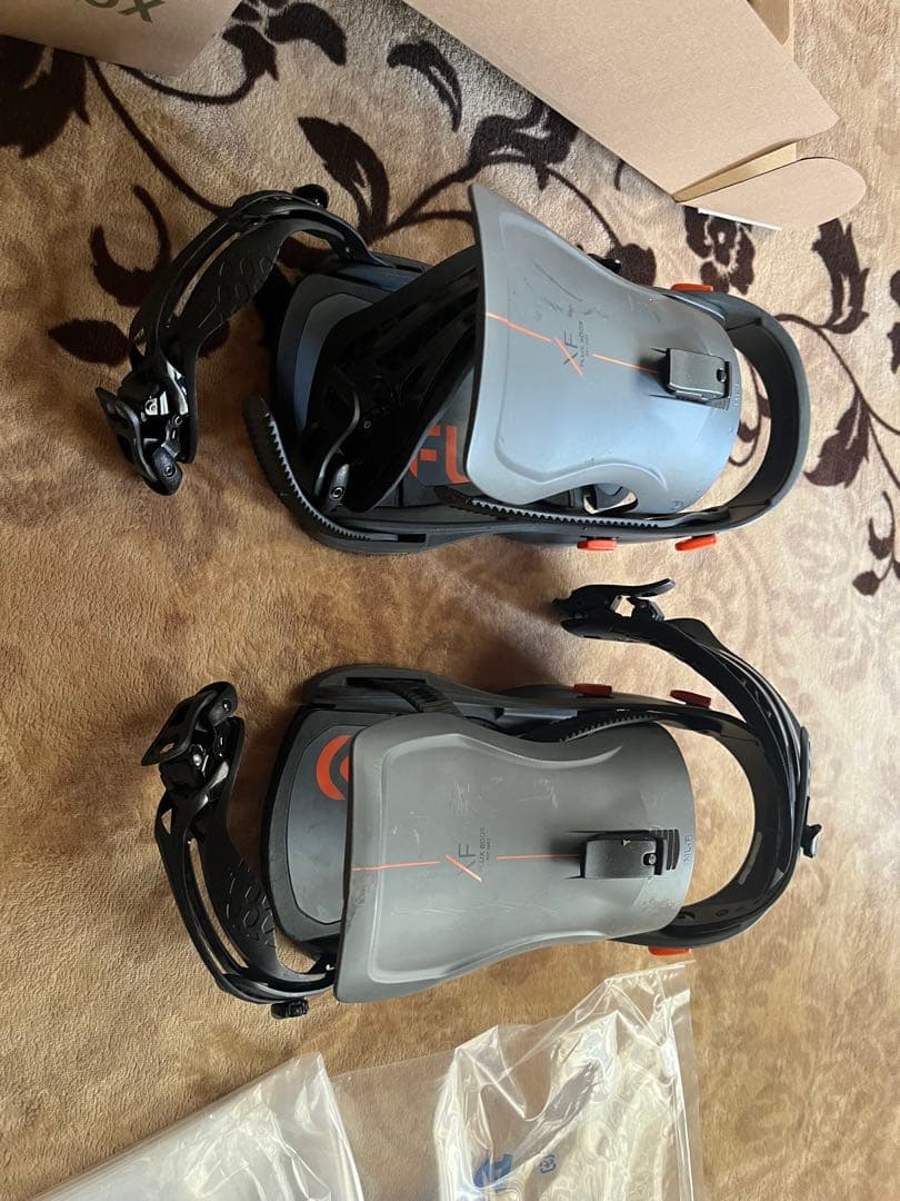 FLUX スノーボード ビンディング グレー/ブラック