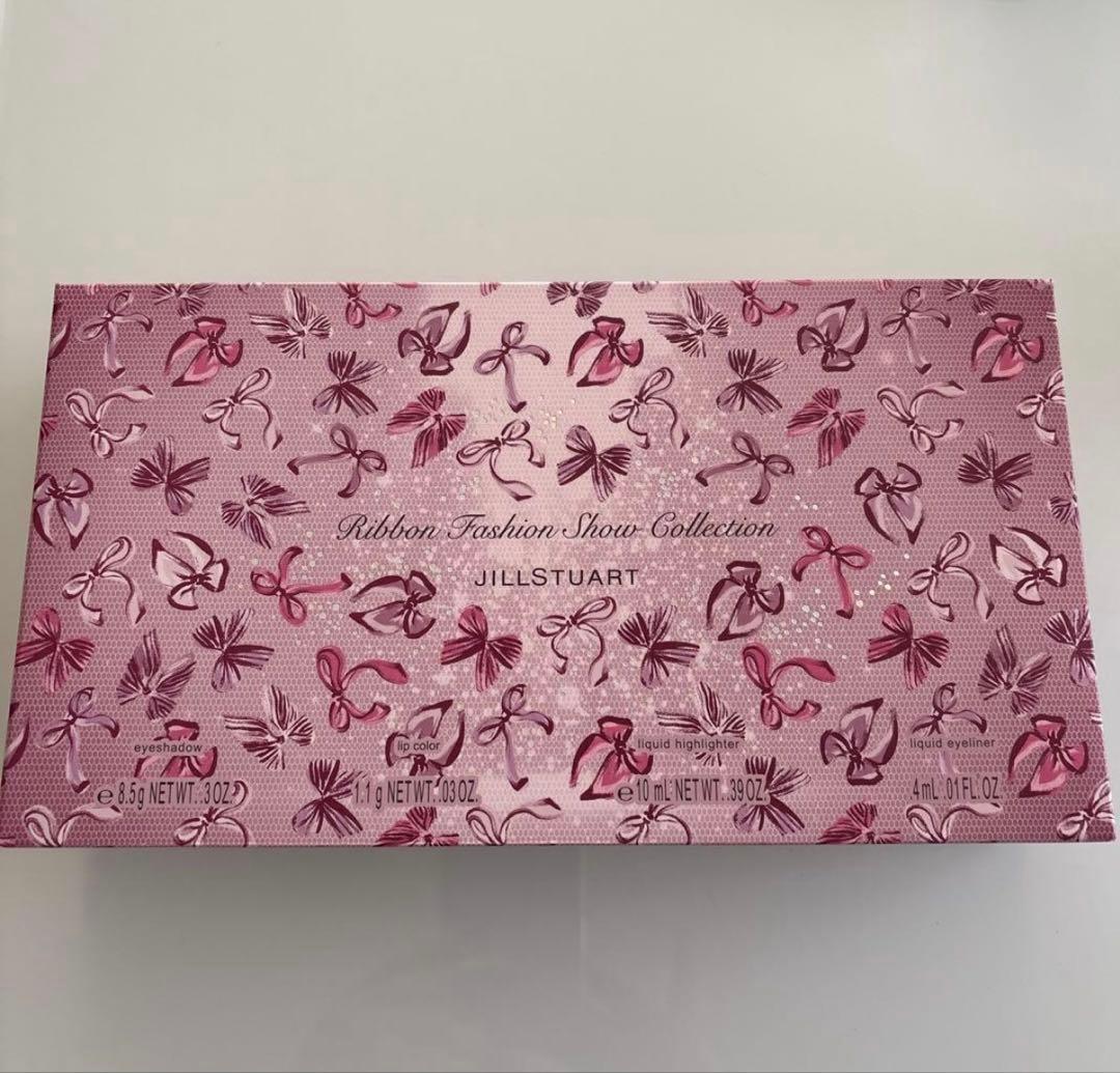 【新品】 ジルスチュアート　リボンファッションショー　クリスマスコフレ 2025