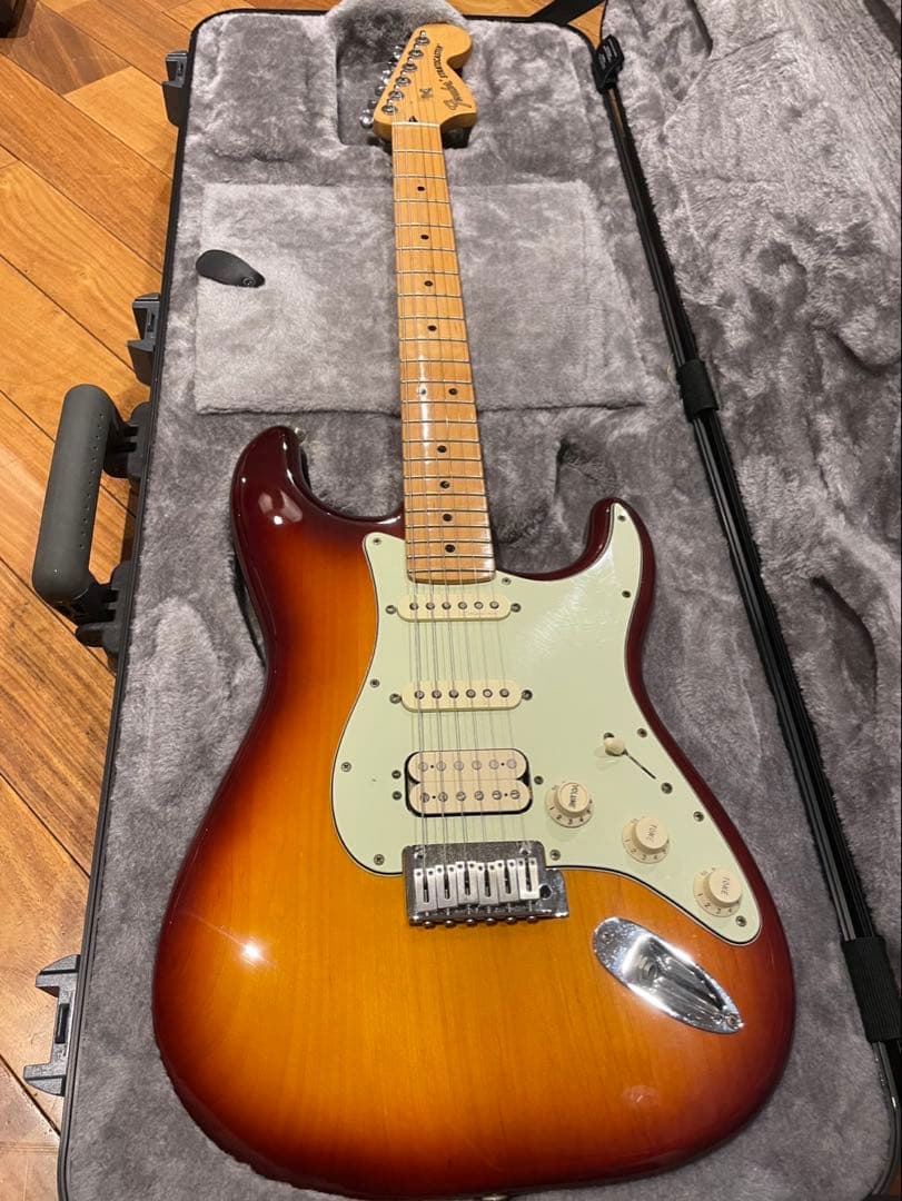 ギター Fender Deluxe Stratocaster HSS