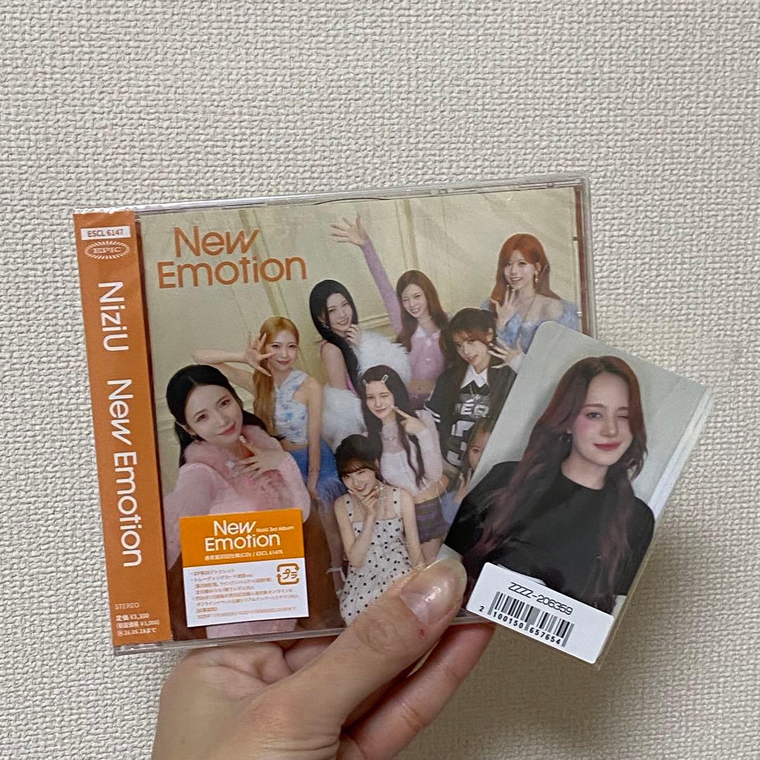 未開封 NiziU New Emotion 通常盤 オンラインラキドロ ニナ - メルカリ