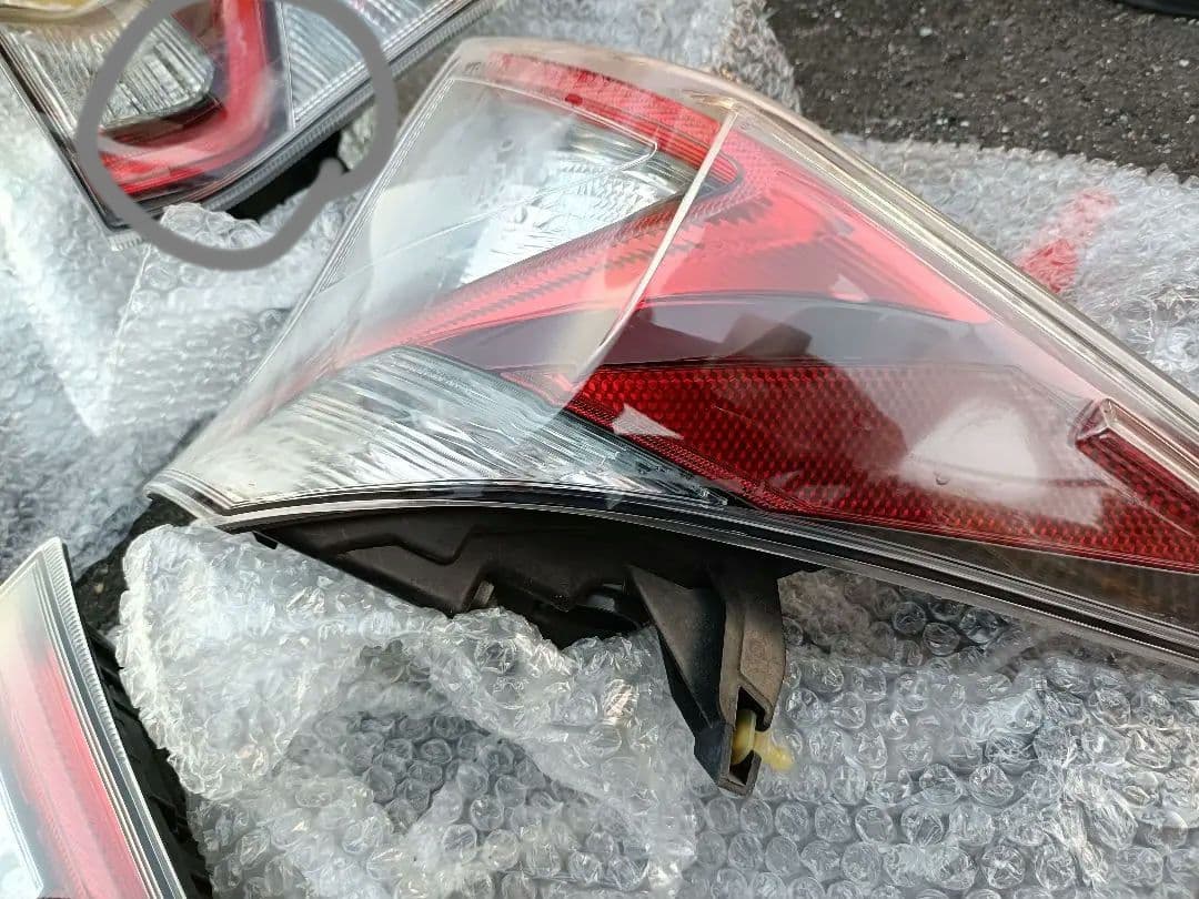 サイト様 専用】プリウス50前期 純正テールランプ フルセット - メルカリ