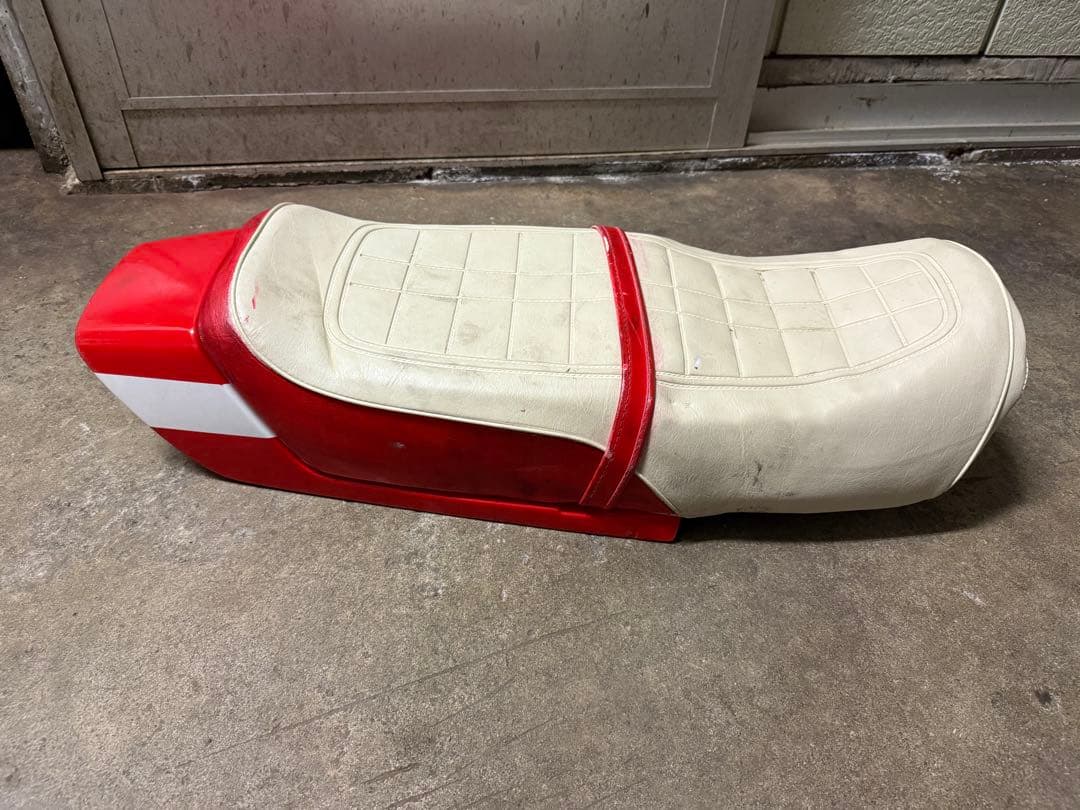 CB250N 純正シートベース 張り替え済み テールカウルセット