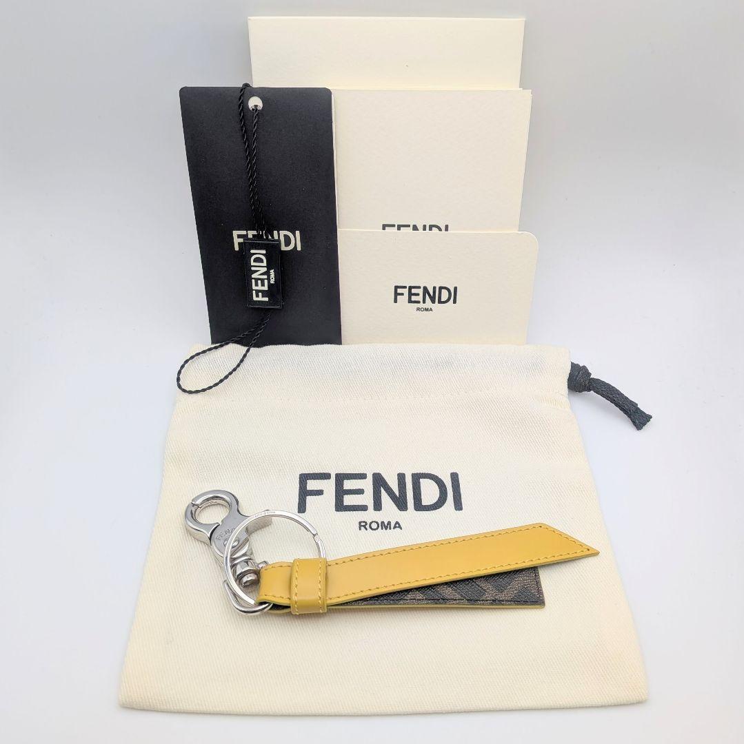 フェンディ FENDI ズッカ バッグチャーム キーホルダー 保存袋付