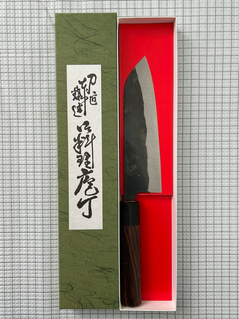 仙助 三徳 包丁 170mm 安来鋼 青紙二号 紫檀シノギ柄 黒打ち ②