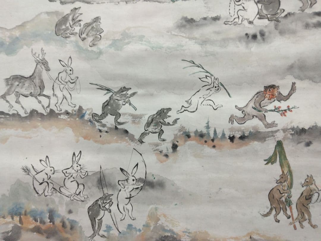 みりん様用】鳥獣戯画 紙本 掛軸（河鍋暁斎 風） - メルカリ