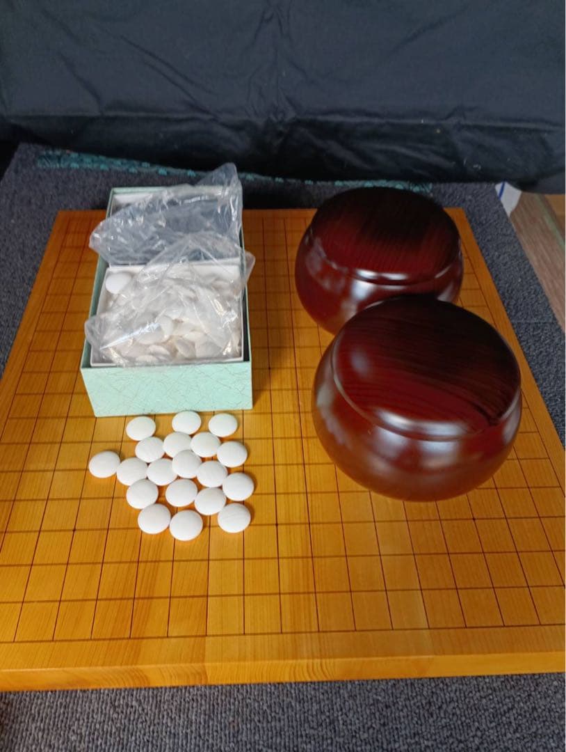 囲碁本榧碁盤卓上蛤碁石セット　新品