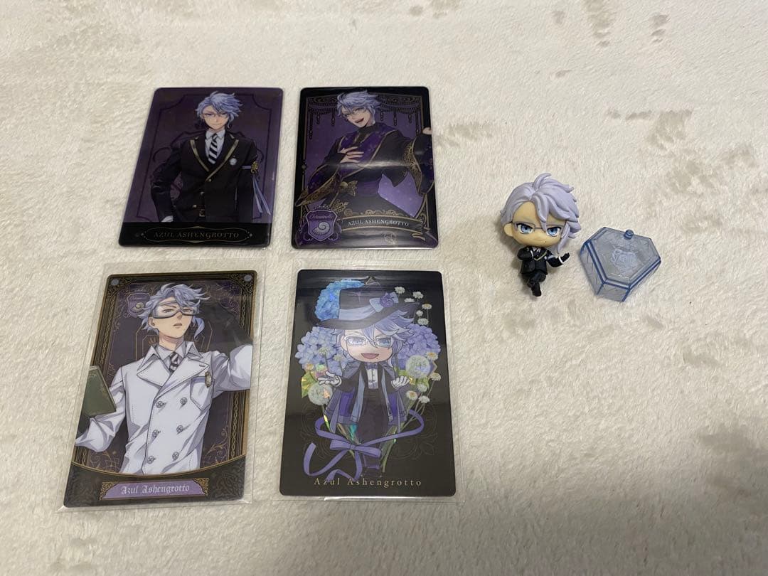 ツイステ アズール まとめ売り - メルカリ