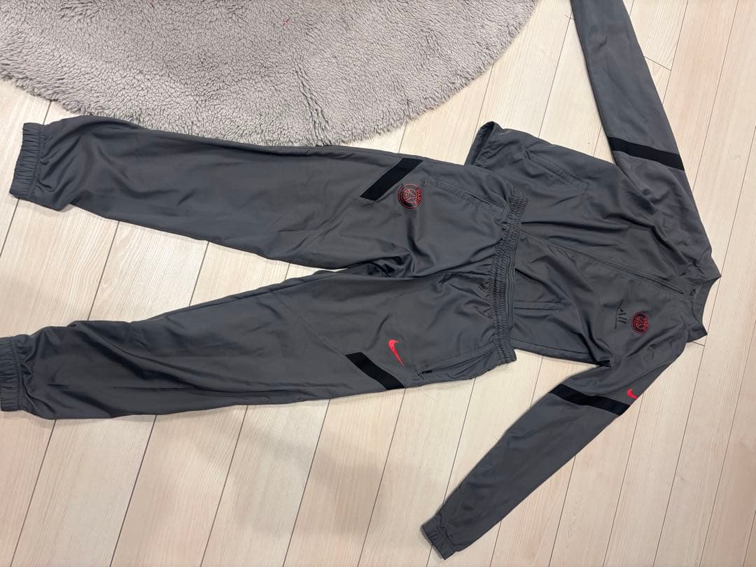 NIKE✖️パリサンジェルマン　セットアップ　ジャージ　M グレー　即日発送