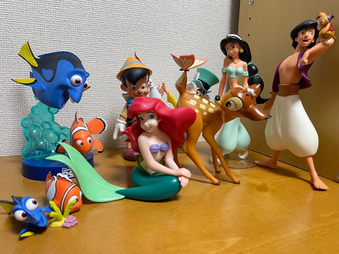 ディズニー　フィギュア　セット Amazon.co.jp: ディズニー リトルマーメイド デラックスフィギュア
