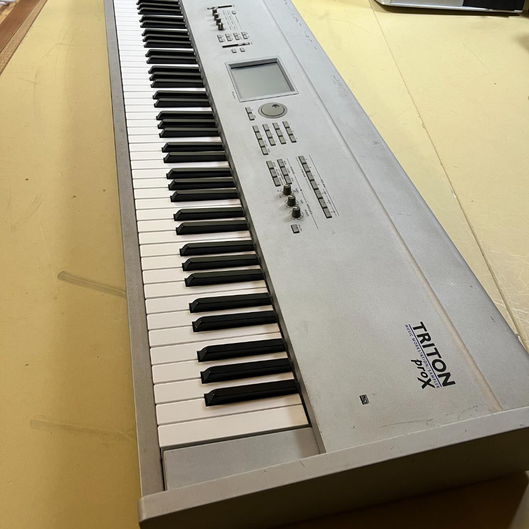 KORG TRITON Pro-X 88鍵 シンセサイザー 動作確認済 KORG TRITON Pro-X 88鍵 シンセサイザー 動作確認済 - メルカリ