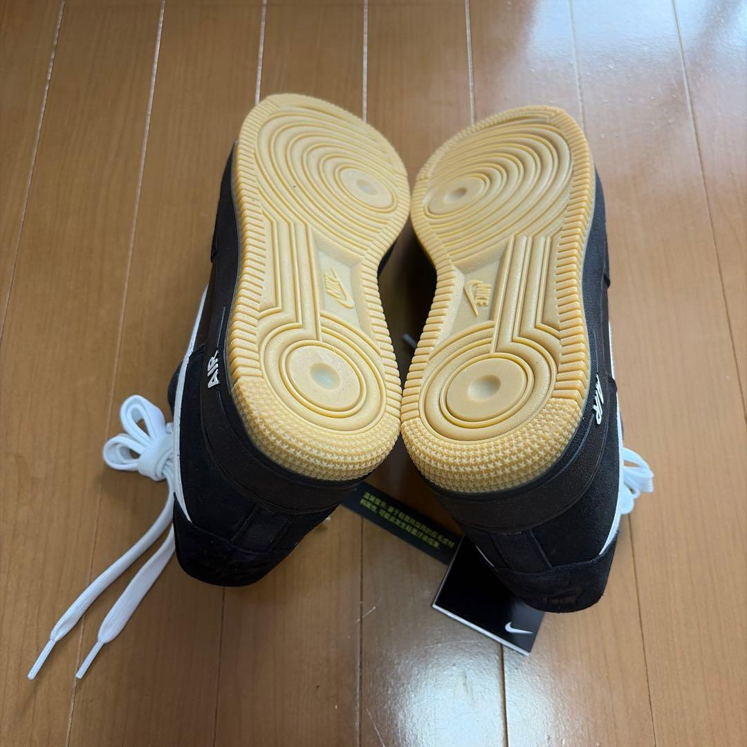 Nike Air Force 1 ’07 LV8 27.5cm