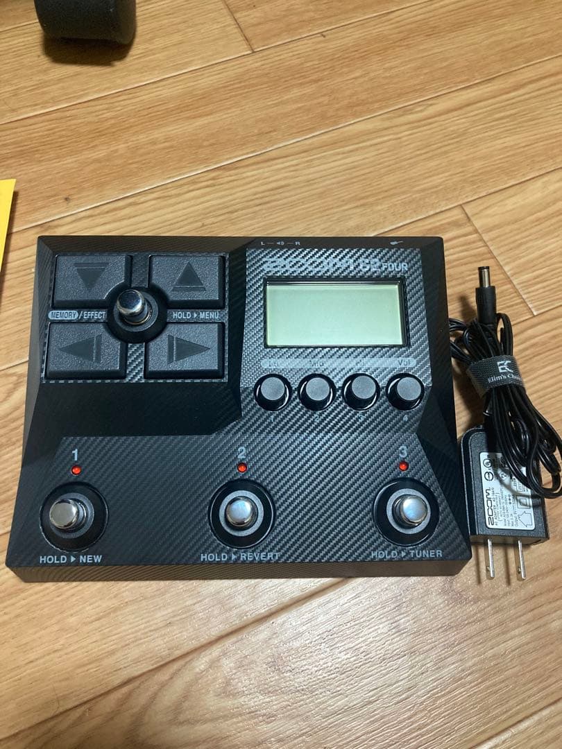 Zoom G2 Four ギター　マルチエフェクター