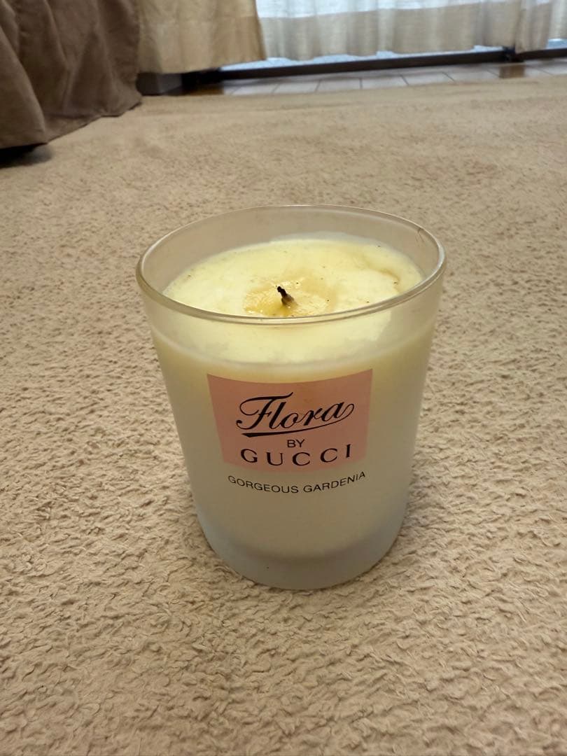 Flora by Gucci Gorgeous Gardenia キャンドル