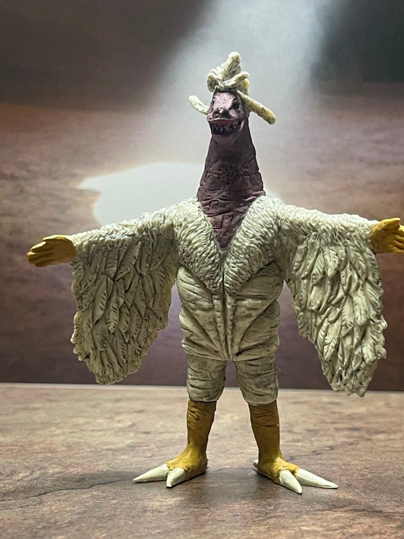 開封美品！ HG原色ウルトラ怪獣大百科『怪獣美少女コンテスト