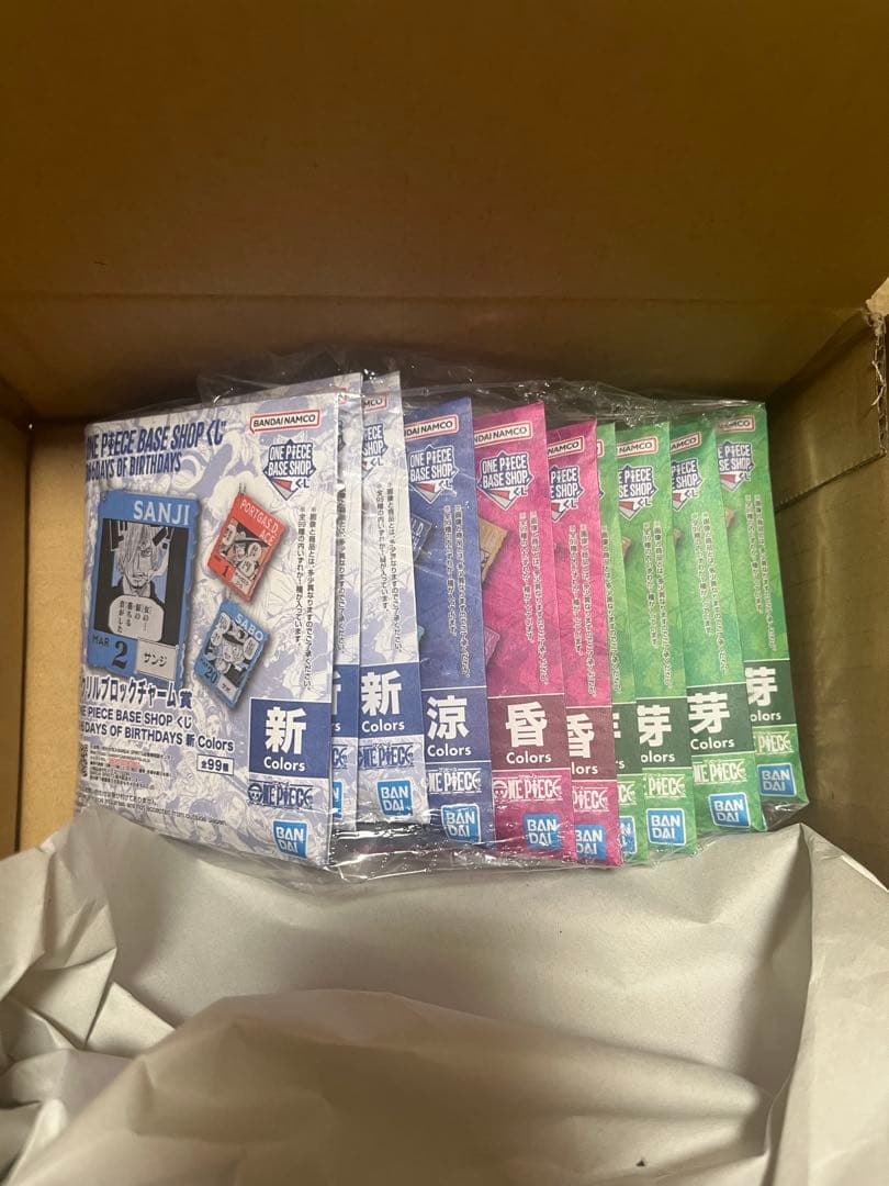 ワンピース ベースショップ くじ　アクリルブロック賞　麦わらの一味