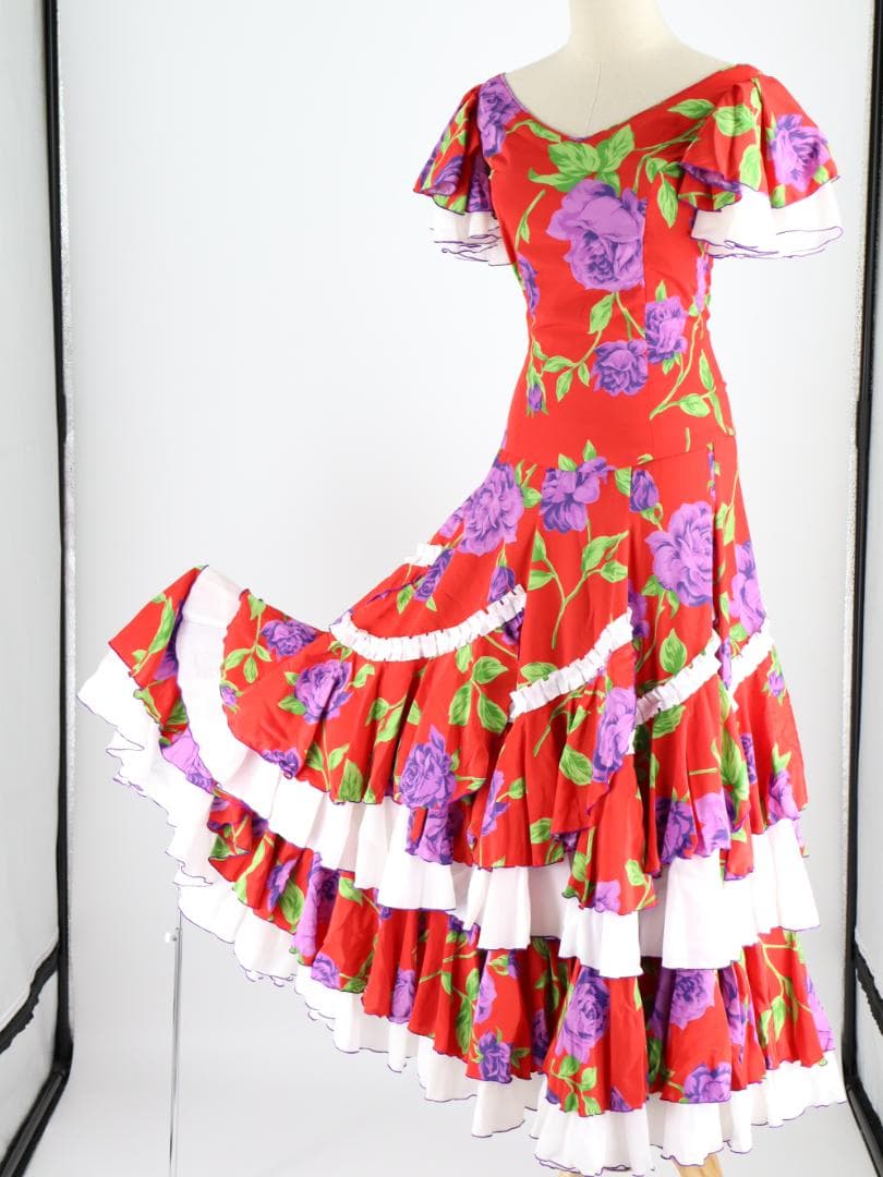 【美品 フラメンコ衣装 ツーピース】鮮やかレッド×花柄×フリル ブラウスファルダ