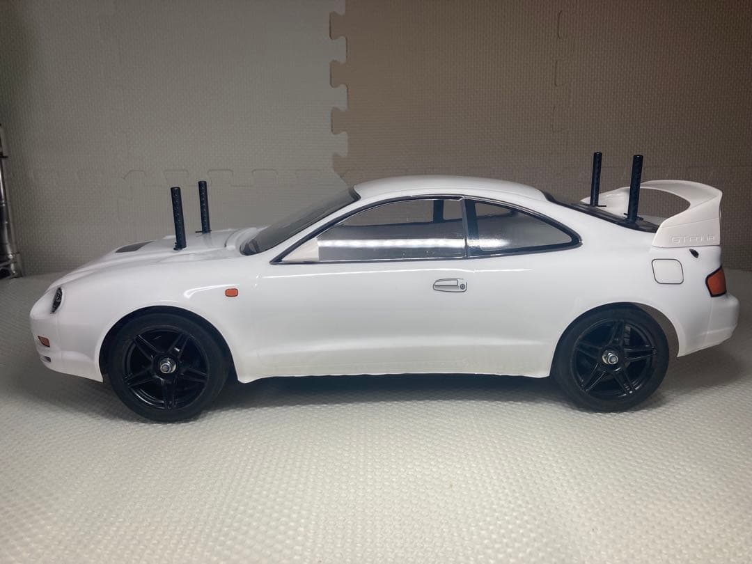 タミヤ TT-02シャーシ セリカ GT-FOUR ST205 ボディ付き - メルカリ