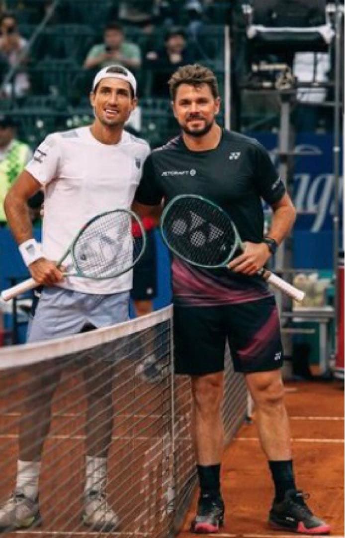 ワウリンカ　限定　ウェア　セットアップ　黒×ピンク　Mサイズ　ヨネックス　テニス