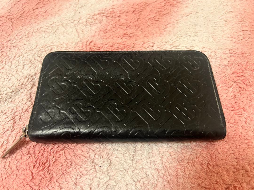 ブラックレザー長財布