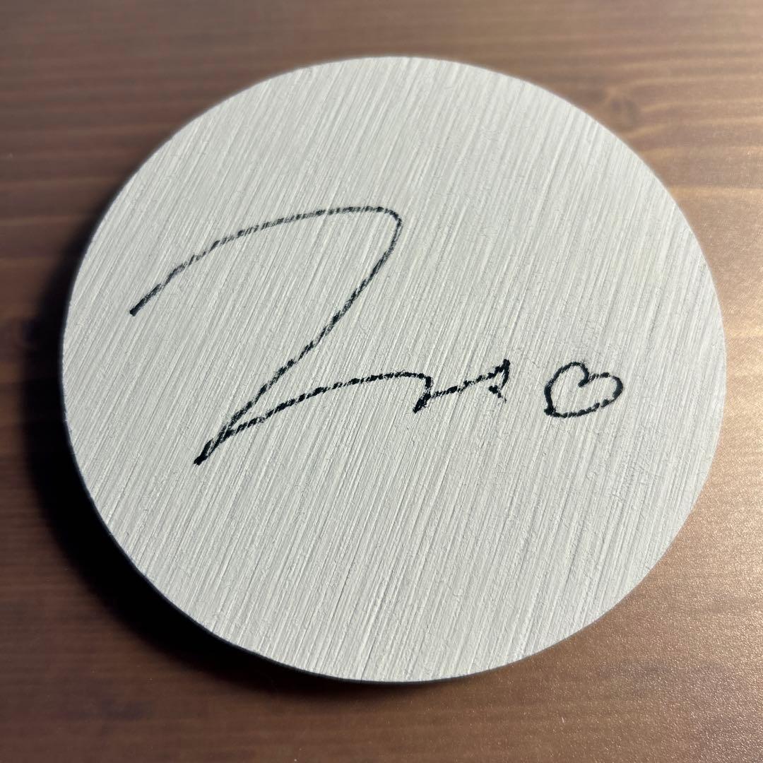 都月るいさ 直筆サイン入りチェキ&コースター - メルカリ