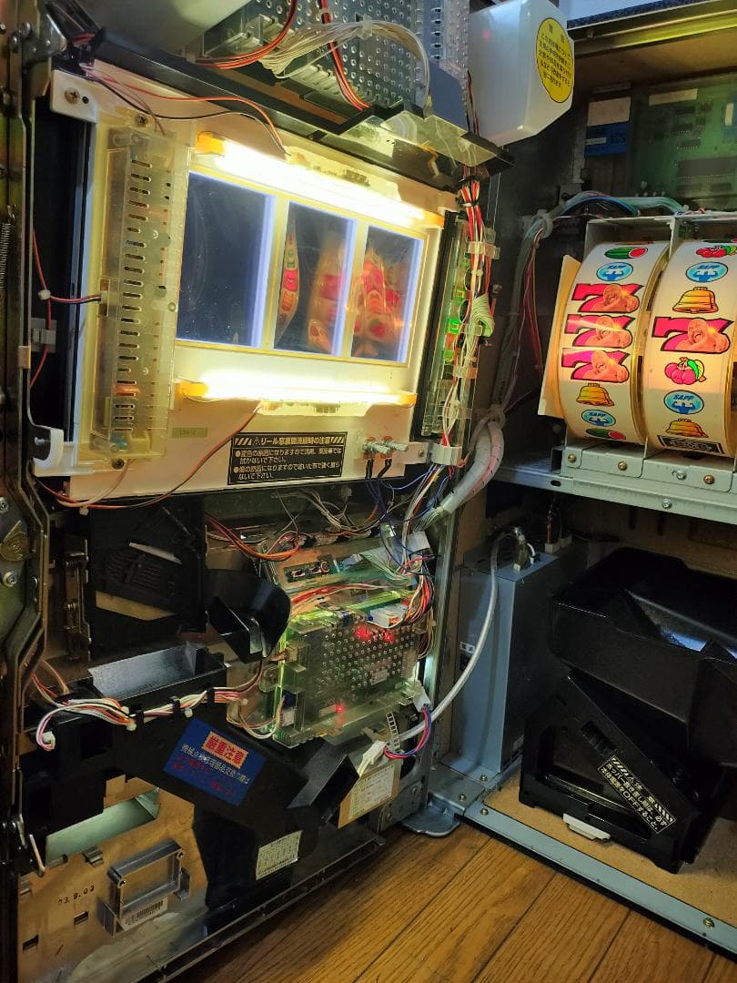 パチスロ実機】エレコ☆ビーストサップ【コイン不要機付】4号機・レア