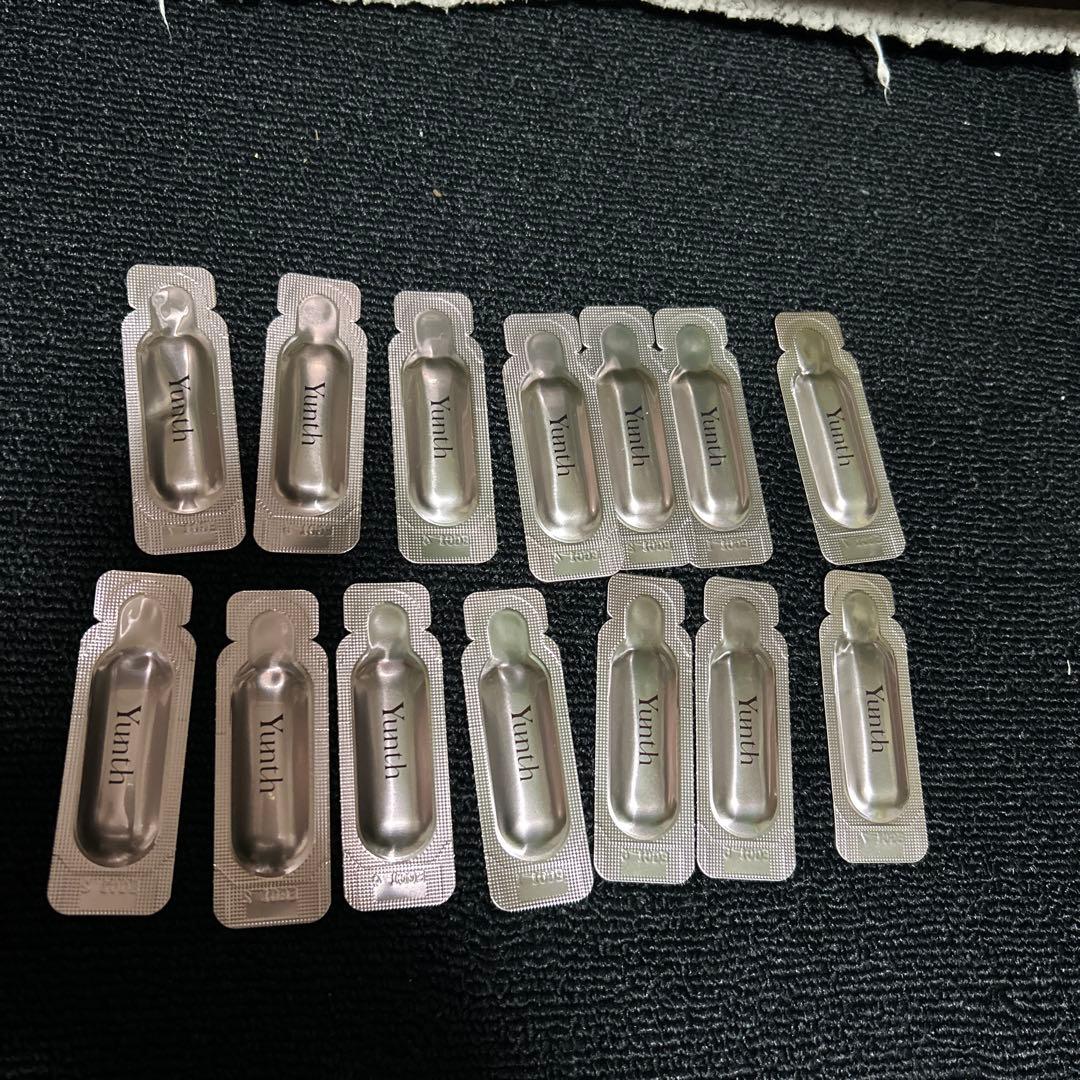 Yunth Pure VC Whitening Serum 1ml x 14個 - メルカリ