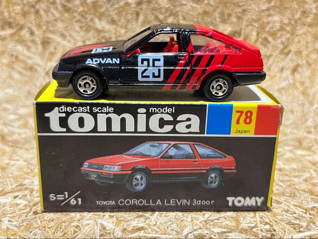トミカ 日本製 黒箱 78 トヨタ カローラ レビン 3ドア グループAフェア