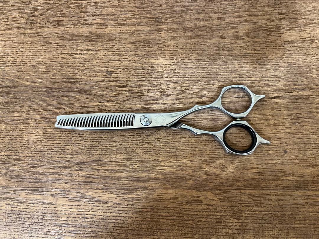 【在庫処分激安セール】 LON JAPANのセニング　Twon シリーズ