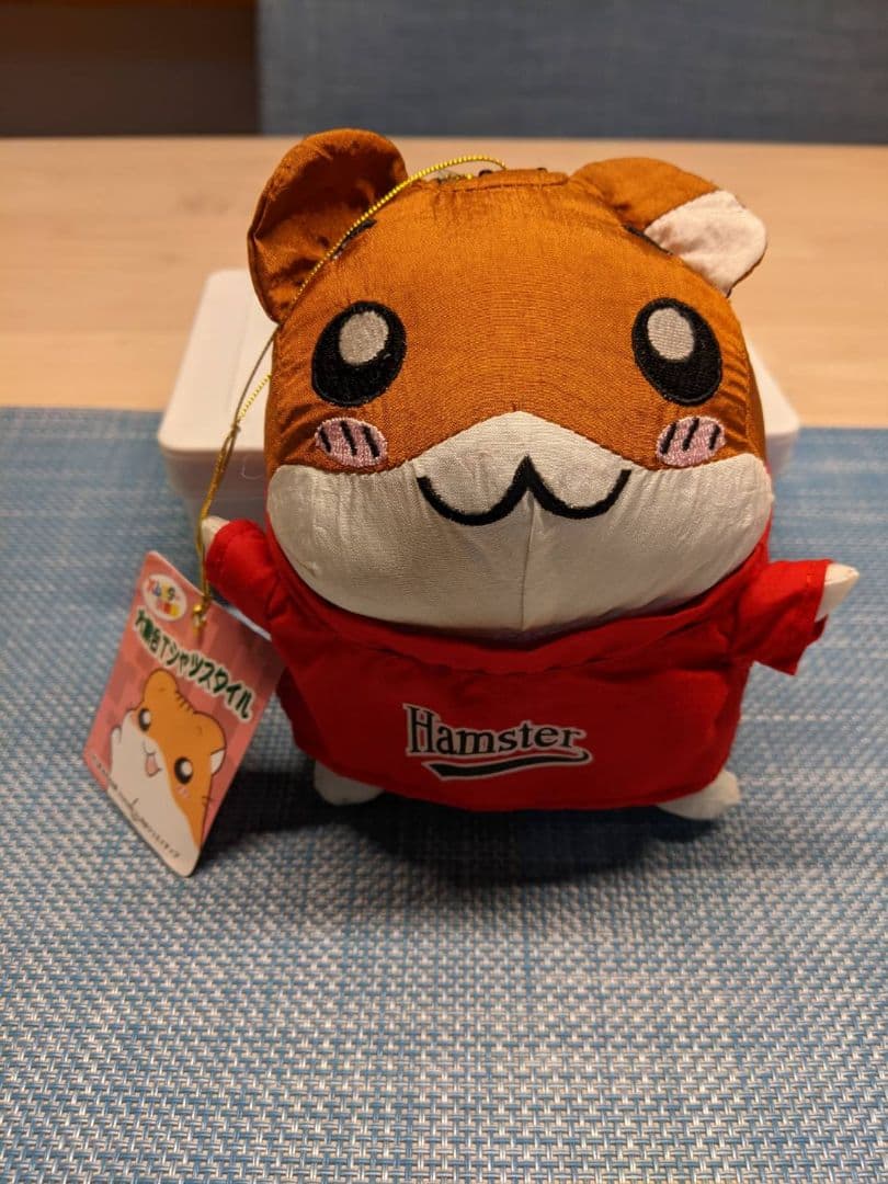 ハムスター倶楽部　しげっち　平成レトロ　ぬいぐるみ　大集合Tシャツスタイル Amazon.co.jp: ハムスター倶楽部 しげっち ぬいぐるみ Mサイズ レトロ