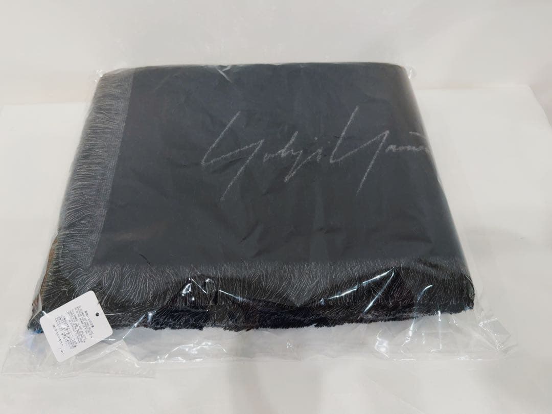 ⭐︎未開封⭐︎Yohji Yamamoto ハーフケット/大判ストール(ノベルティ)