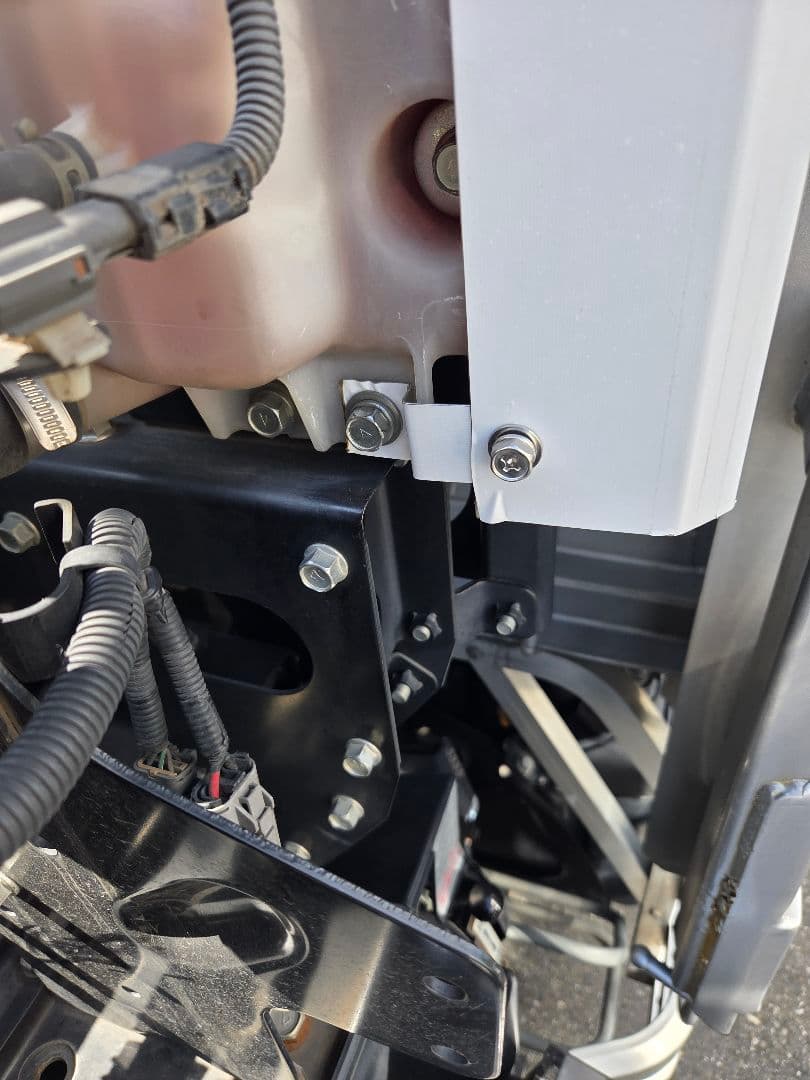 17スーパーグレート等 トレーラー ダンプ等 サブタンクカバー - メルカリ