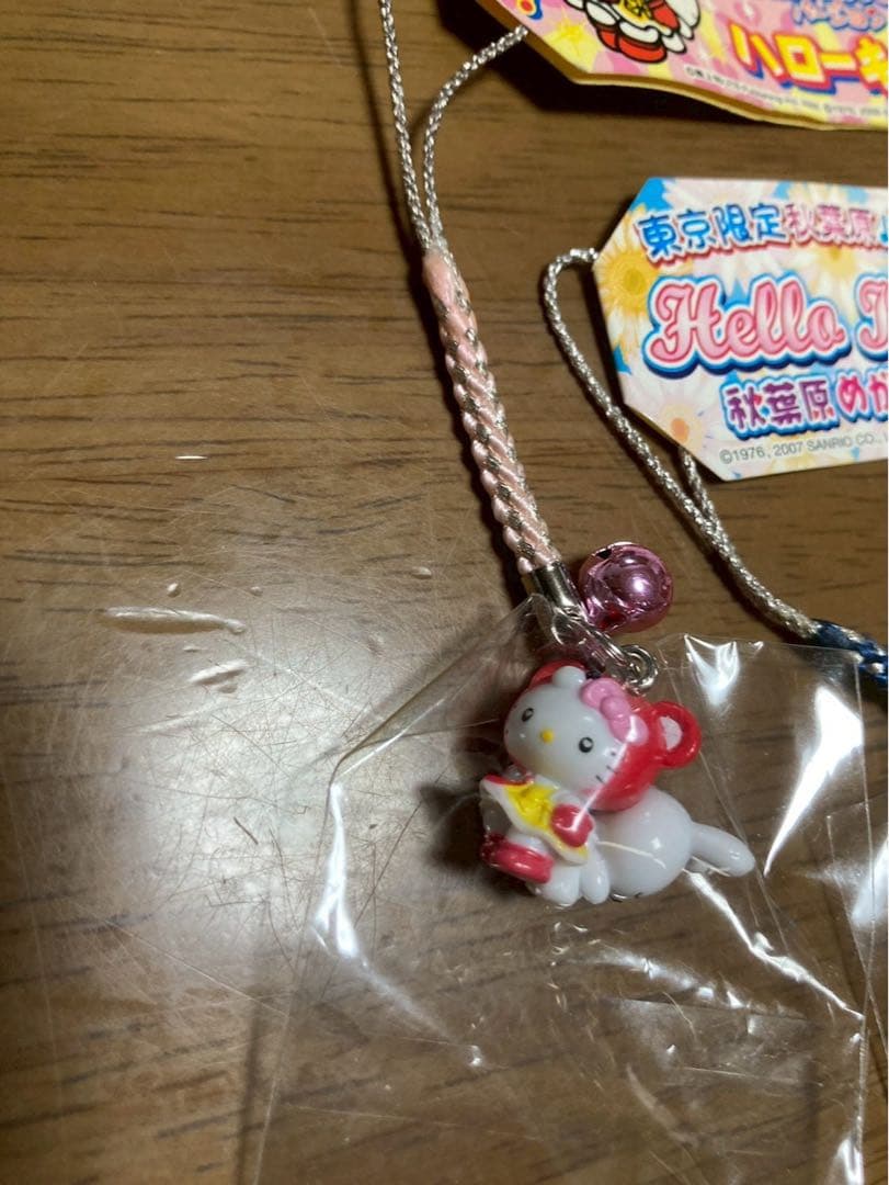 希少 激レア 新品 ご当地 ハローキティ 東京 秋葉原 めがねっこ