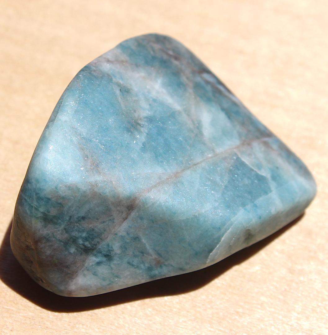 とぅーやん［深海ブルー］糸魚川翡翠 入りコン沢 青翡翠 原石 17.8g