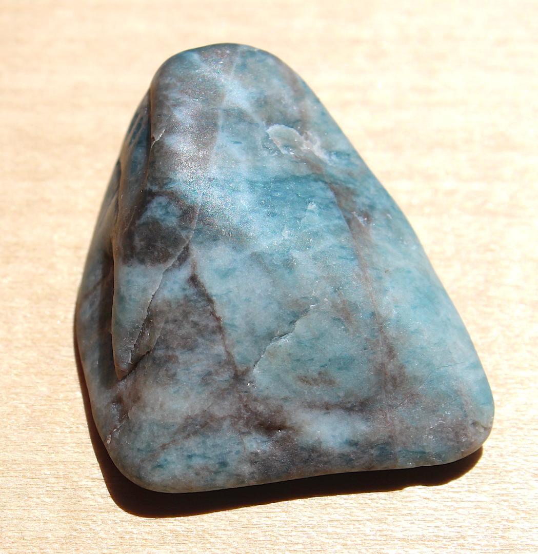 とぅーやん［深海ブルー］糸魚川翡翠 入りコン沢 青翡翠 原石 17.8g