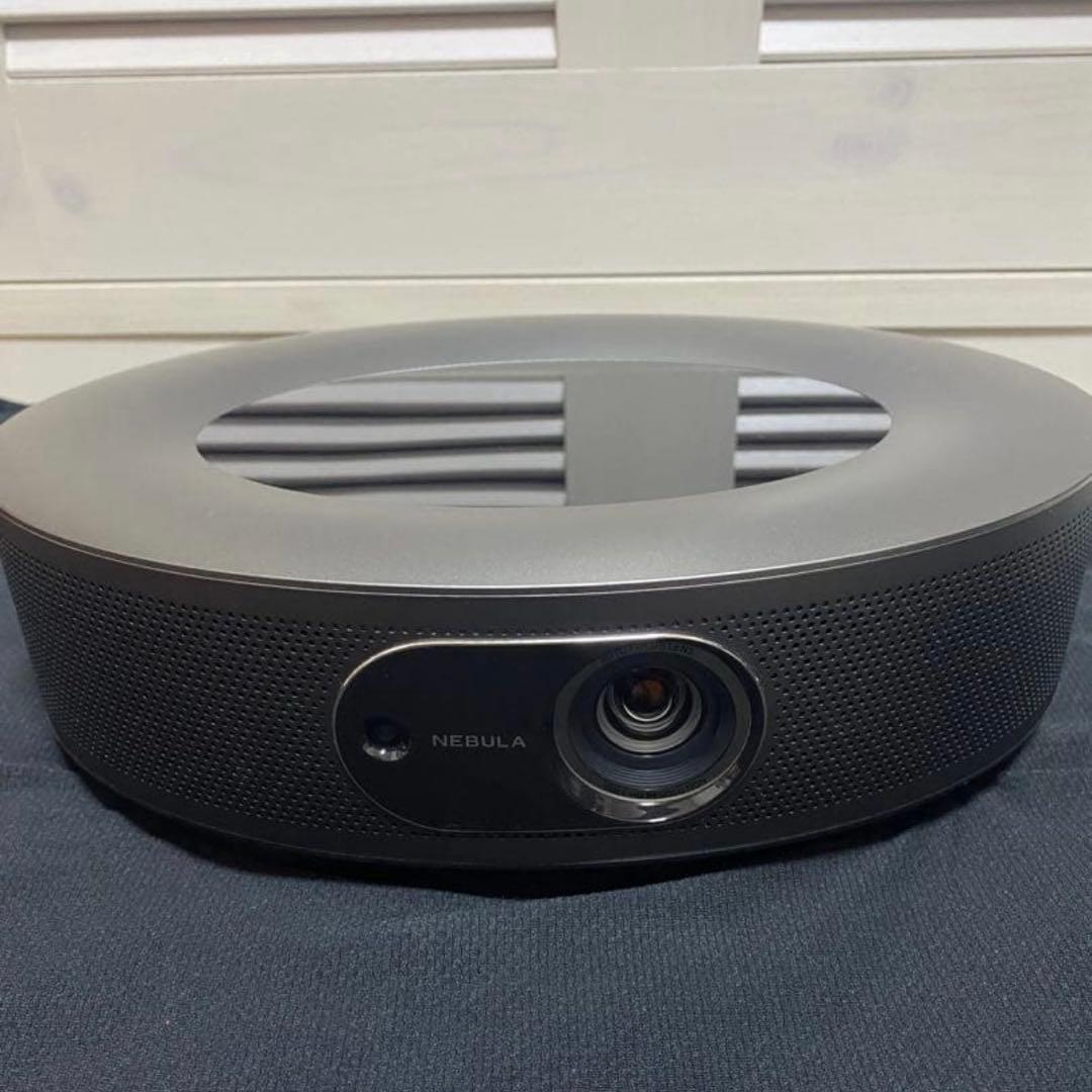 Anker Nebula Cosmos プロジェクター