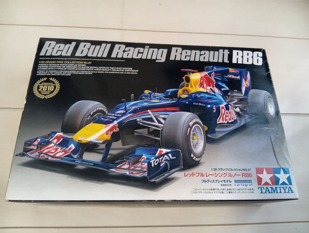タミヤ １/20 レッドブル レーシング ルノー　RB6