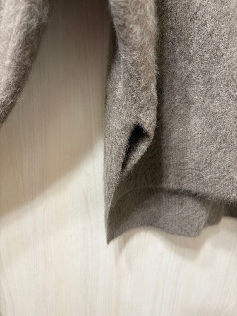 Rouge vif la cle フォックスカシミヤVネックニット ベージュ