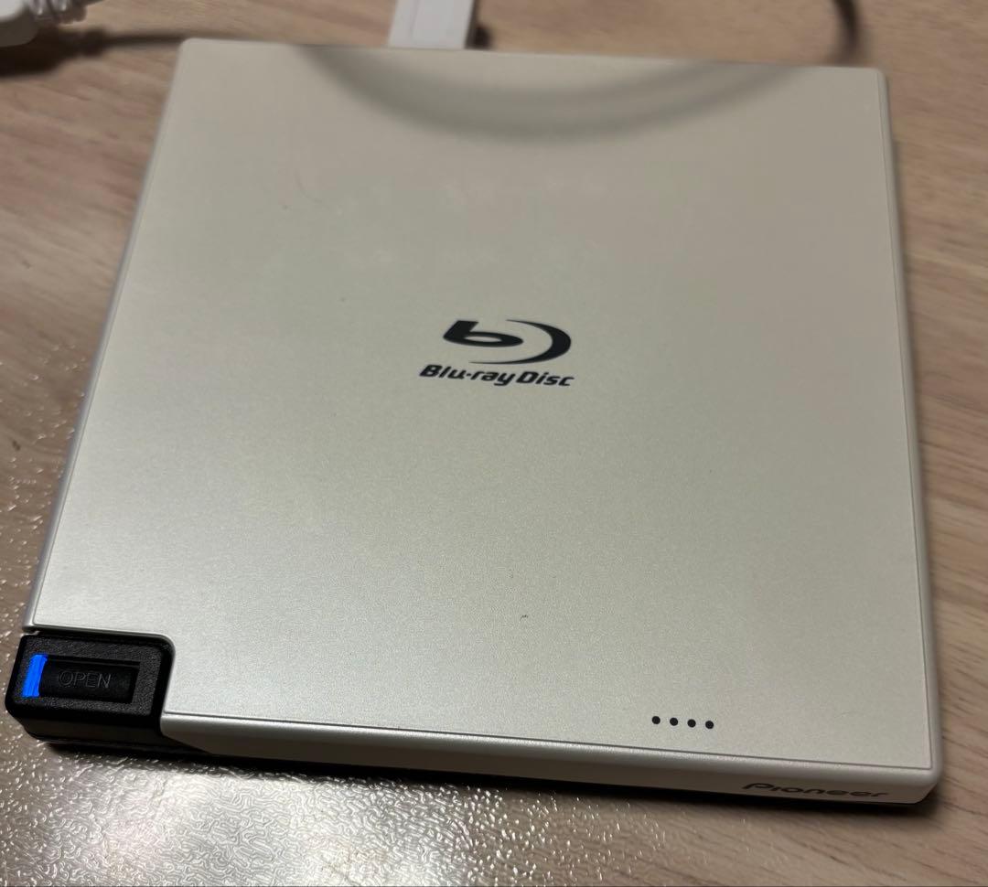 Pioneer BDR-XD07W 外付けブルーレイディスクドライブ 未使用品 Yahoo!オークション -「pioneer パイオニア bdr」(外付け) (ブルーレイ