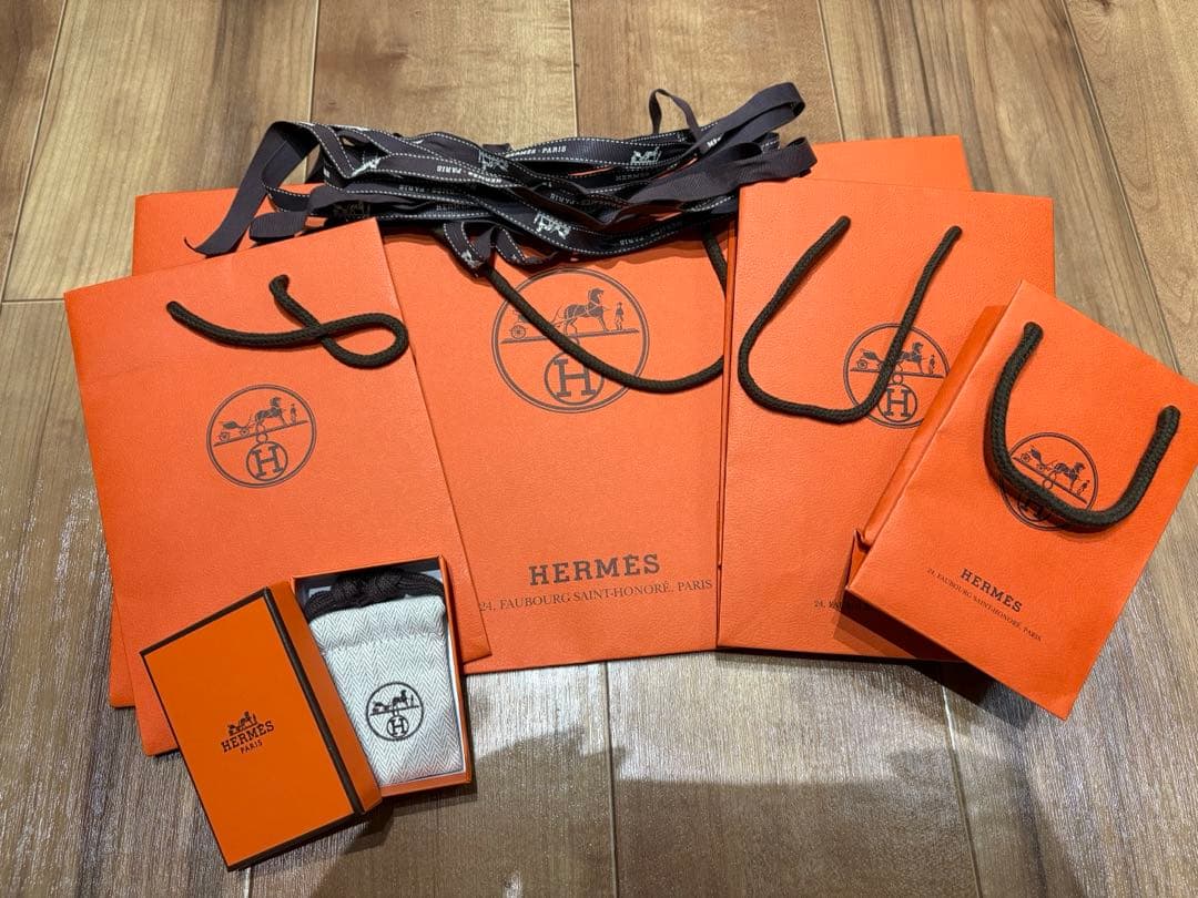 HERMÈS エルメス 紙袋 リボン 空箱 巾着 試供品 香水4本セット - メルカリ