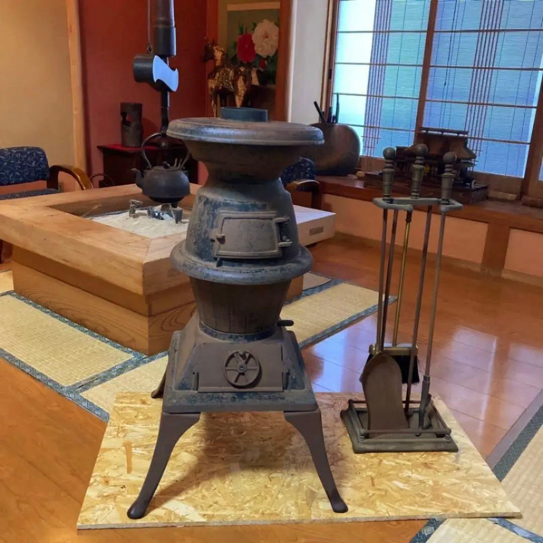 古い薪ストーブ だるまストーブ 鋳物 鉄製 暖炉 置物 レトロ