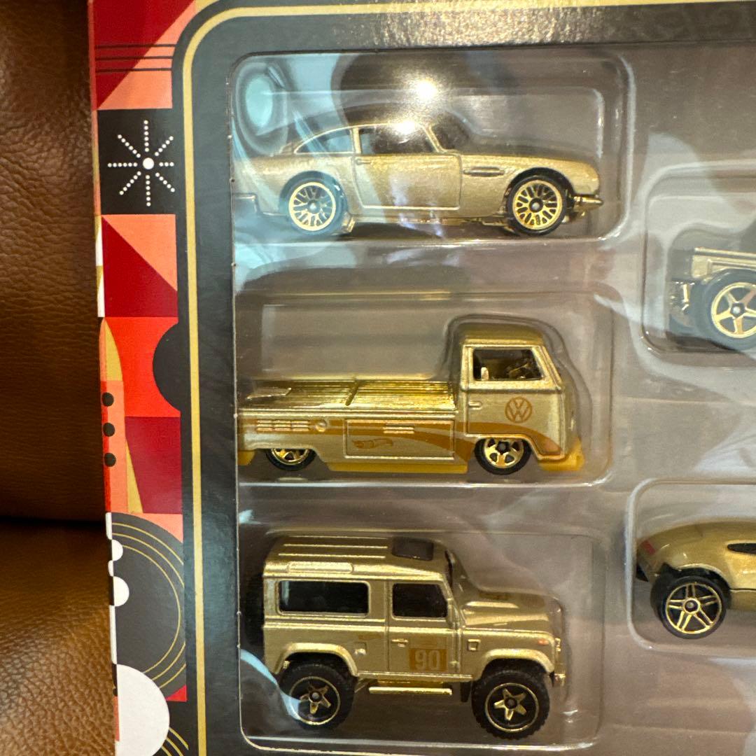 F.A.O. Schwarz Hot Wheels 8台セット - メルカリ